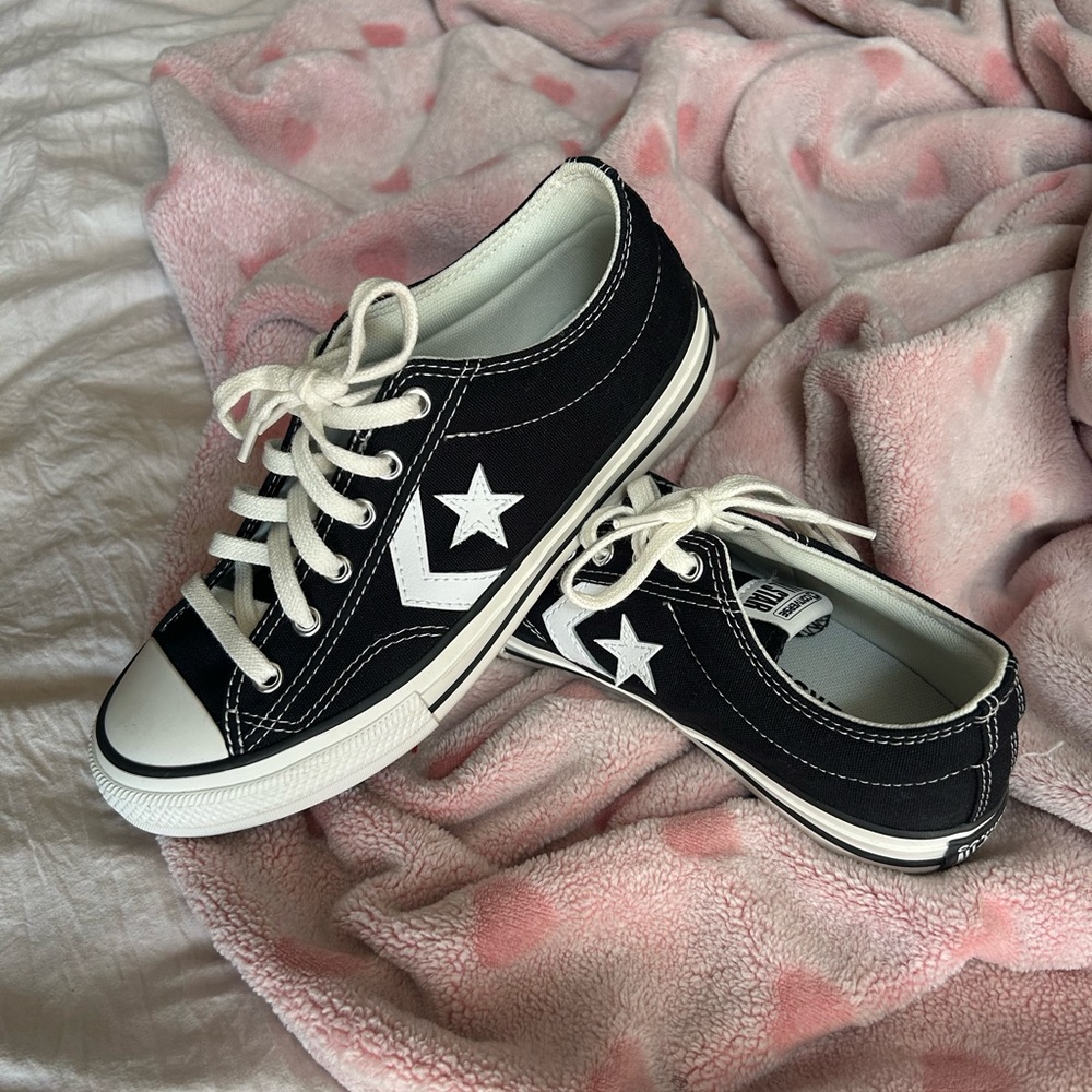 BRAND NEW converse star player 76s | size: 6W [4 in big kids]